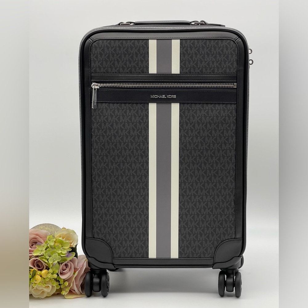 Michael Kors Jet Set Travel Trolley Suitcase